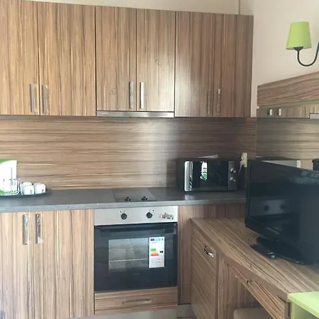 Vila Mariya Holiday * ساني بيتش