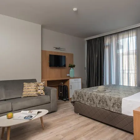 Vila Mariya Holiday ساني بيتش